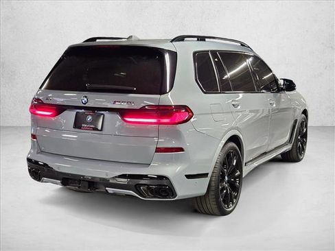 New 2025 BMW X7 M60i image 2