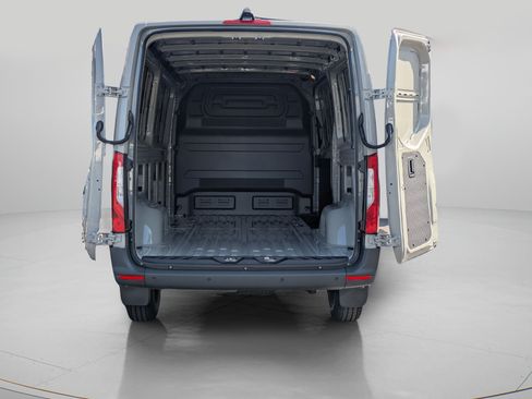 New 2026 Mercedes-Benz Sprinter 2500 image 11