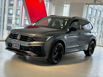 Certified 2023 Volkswagen Tiguan SE R-Line