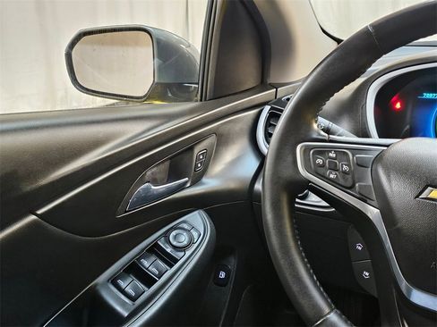 Used 2016 Chevrolet Volt LT image 32