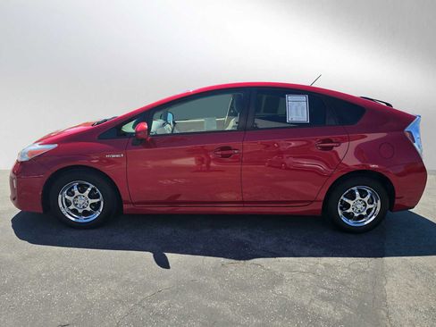 Used 2012 Toyota Prius Four image 7