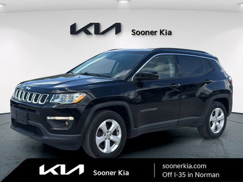 Used 2018 Jeep Compass Latitude w/ Popular Equipment Group FWD image 1
