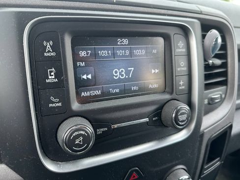 Used 2019 RAM 1500 Express w/ Express Value Package AWD/4WD image 17
