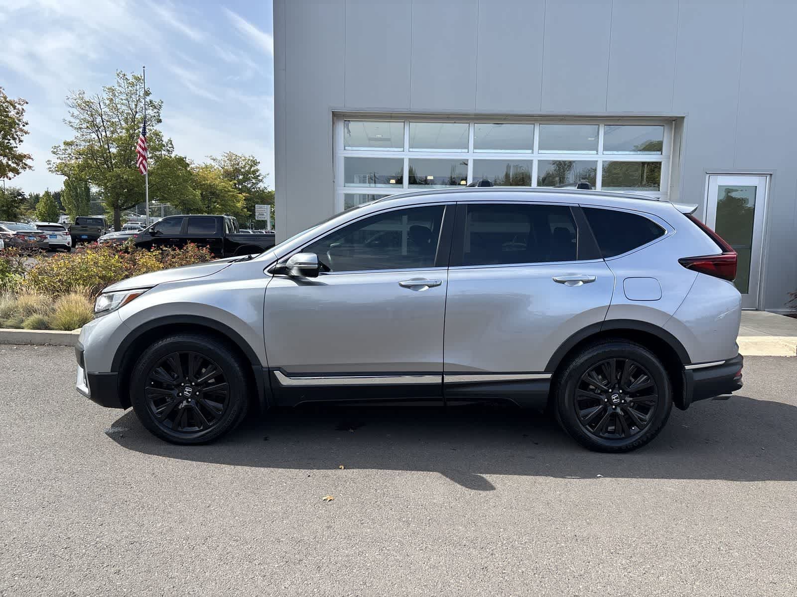 Used 2020 Honda CR-V Touring image 2