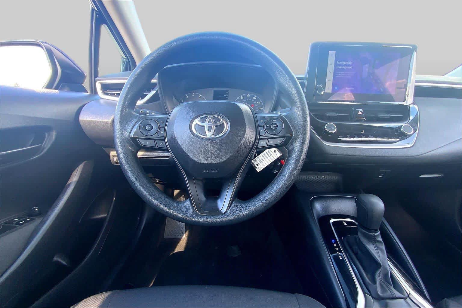 Used 2024 Toyota Corolla LE FWD image 6
