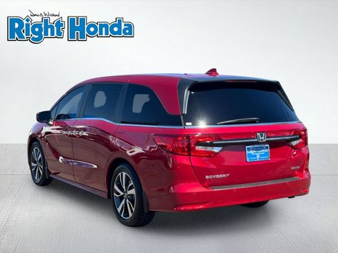 Used 2022 Honda Odyssey Touring image 4