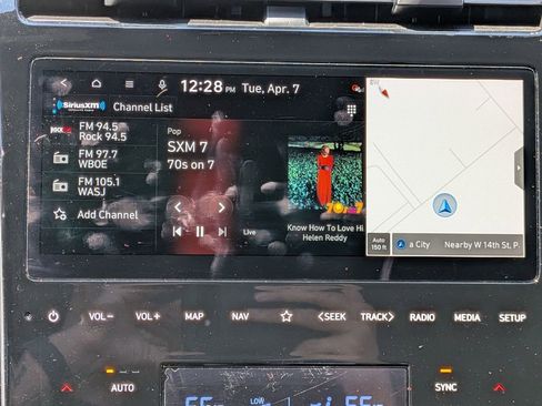 Certified 2024 Hyundai Santa Cruz Limited image 13