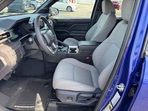 Certified 2025 Toyota Tacoma SR5 image 9