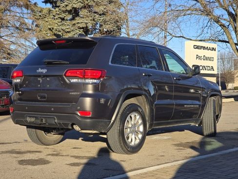 Used 2021 Jeep Grand Cherokee Laredo image 17