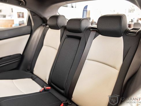 Used 2019 Honda Civic EX image 30