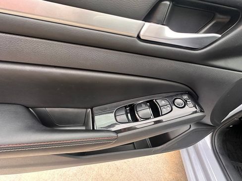 Certified 2024 Nissan Altima 2.5 SR w/ SR Premium Package FWD image 15