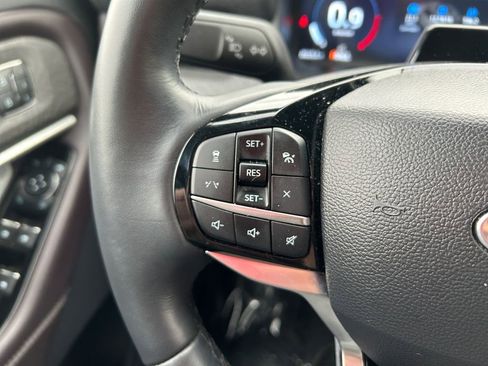 Used 2025 Ford Explorer Platinum image 20