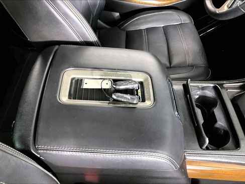 Certified 2019 GMC Yukon Denali w/ Denali Ultimate Package AWD/4WD image 34