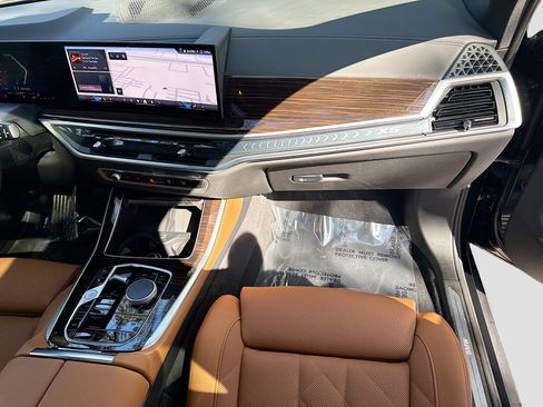 Used 2026 BMW X5 xDrive40i w/ Parking Assistance Package image 18