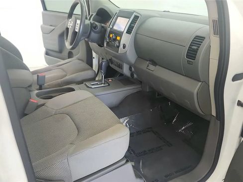 Used 2021 Nissan Frontier SV w/ Midnight Edition Floor Mats AWD/4WD image 35