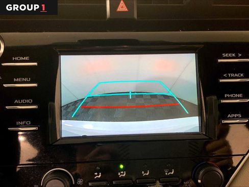 Used 2018 Toyota Camry LE image 25