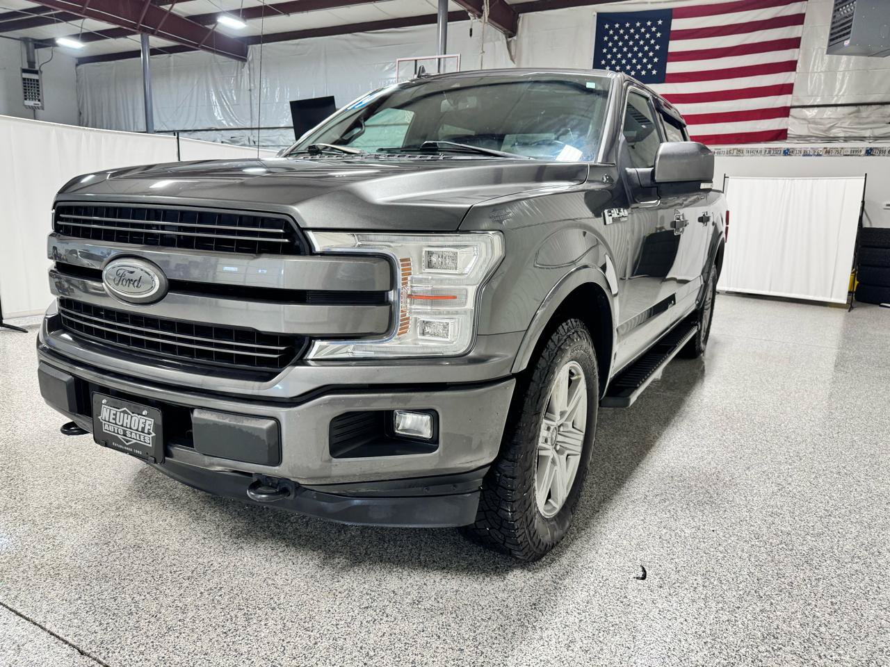 Used 2019 Ford F150 Lariat w/ Equipment Group 502A Luxury AWD/4WD image 4