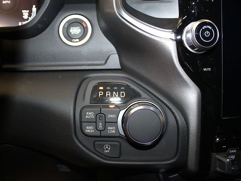 New 2026 RAM 1500 4x4 Crew Cab image 11