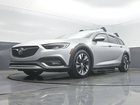 Used 2019 Buick Regal Essence w/ Driver Confidence Package I AWD/4WD image 73