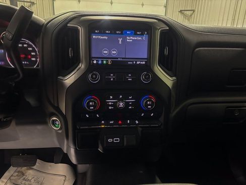 Used 2019 Chevrolet Silverado 1500 LT w/ All-Star Edition image 21