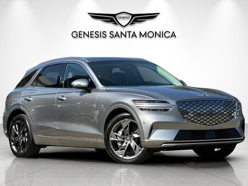 Used 2025 Genesis Electrified GV70 AWD/4WD image 2