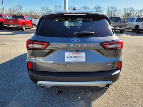 New 2025 Ford Escape SE image 33