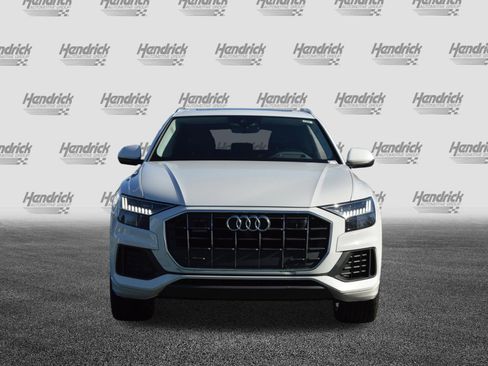 Used 2019 Audi Q8 Prestige w/ Luxury Package AWD/4WD image 6