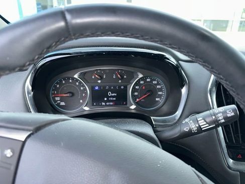 Used 2023 Chevrolet Traverse LT AWD/4WD image 10