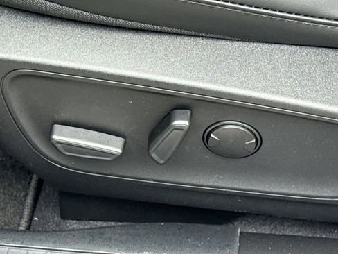 New 2026 Ford Escape SE w/ Class II Trailer Tow Package FWD image 33