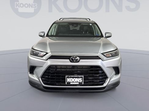 Used 2025 Toyota Grand Highlander FWD image 11