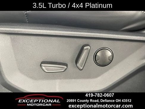 Used 2025 Ford Expedition Platinum AWD/4WD image 34