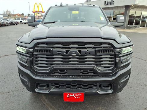 New 2026 RAM 3500 Big Horn AWD/4WD image 6