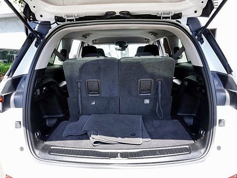 Certified 2023 Jeep Grand Cherokee L Laredo RWD image 13