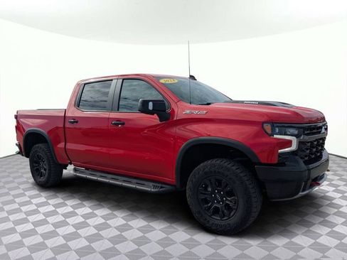 Used 2024 Chevrolet Silverado 1500 ZR2 image 2