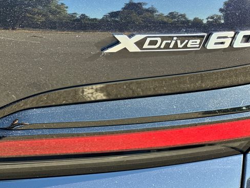 Used 2023 BMW i7 xDrive60 AWD/4WD image 38