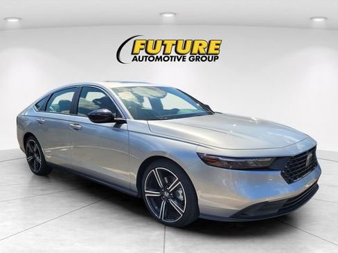 Certified 2025 Honda Accord Sport image 1