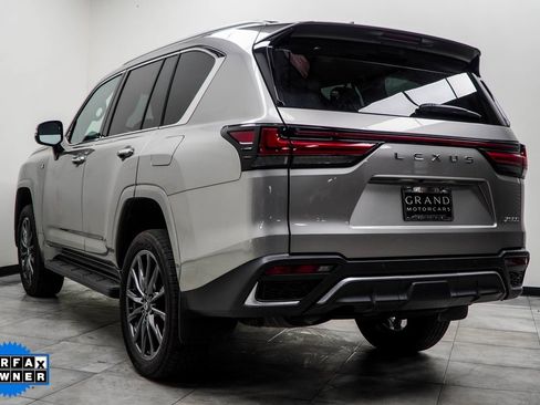 Used 2023 Lexus LX 600 F Sport image 11