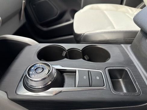 New 2026 Ford Escape SE image 17