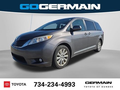 Used 2012 Toyota Sienna XLE w/ Entertainment Pkg image 1