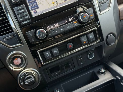 Used 2017 Nissan Titan Platinum Reserve AWD/4WD image 35