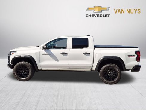 Used 2024 Chevrolet Colorado Trail Boss w/ LPO, Skid Plate Package AWD/4WD image 8