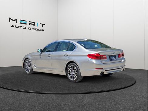 Used 2018 BMW 530i w/ Premium Package RWD image 7