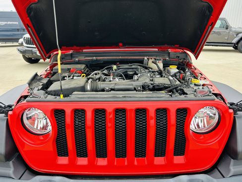Used 2022 Jeep Wrangler Unlimited Sport AWD/4WD image 37