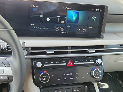 Used 2025 Hyundai Tucson SEL FWD image 20