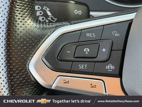 Used 2021 Volkswagen Atlas SE w/ Towing Package AWD/4WD image 15