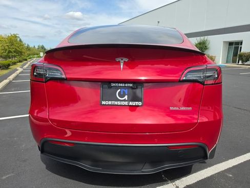 Used 2022 Tesla Model Y Performance AWD/4WD image 9
