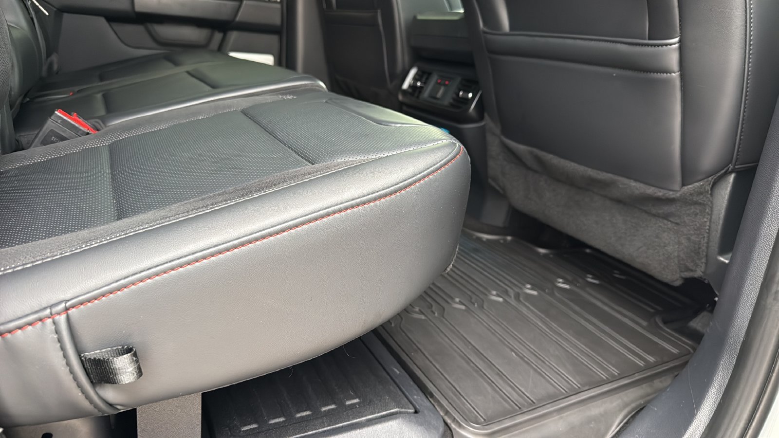 Used 2025 Ford F150 Raptor AWD/4WD image 54