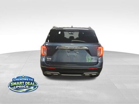 Used 2020 Ford Explorer XLT w/ Equipment Group 202A AWD/4WD image 3