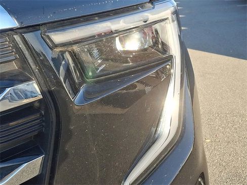 Certified 2025 GMC Acadia Elevation image 9