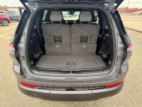 New 2025 Jeep Grand Cherokee L Altitude AWD/4WD image 22